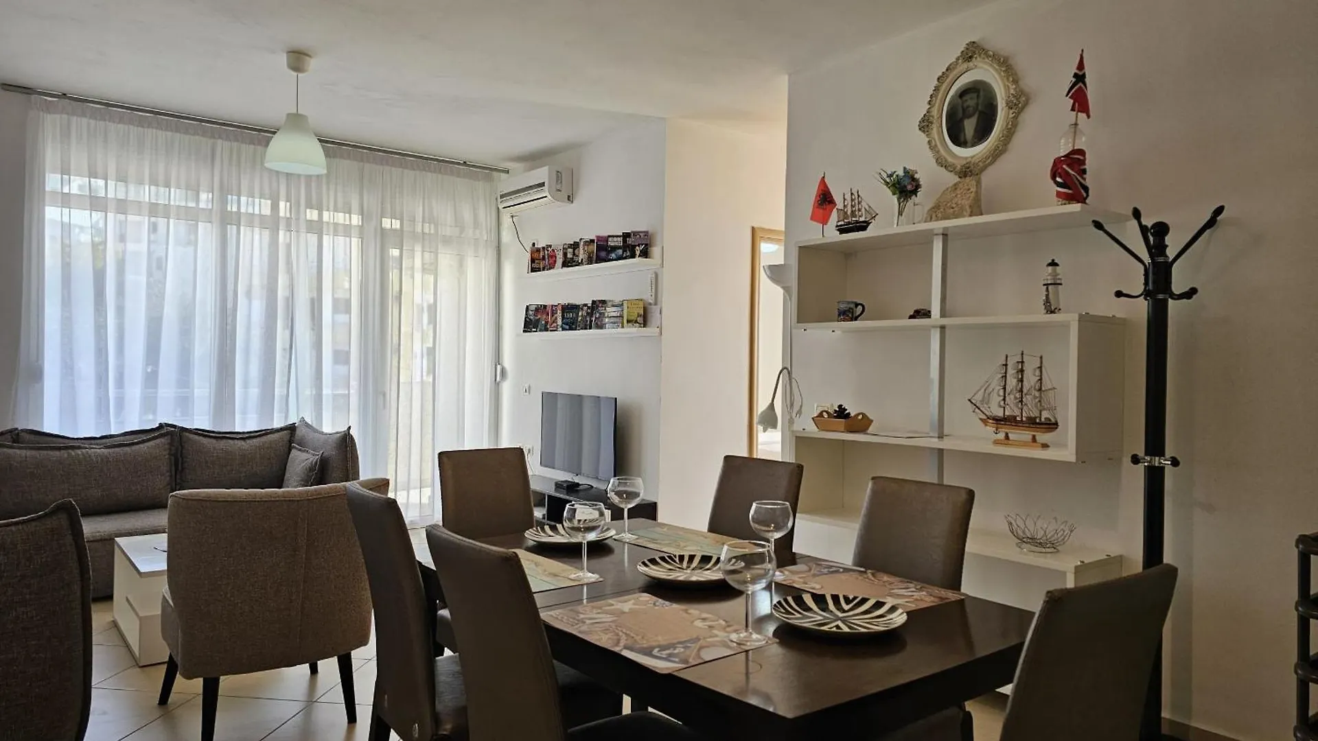 Svein Apartment Saranda 0*,  Albania