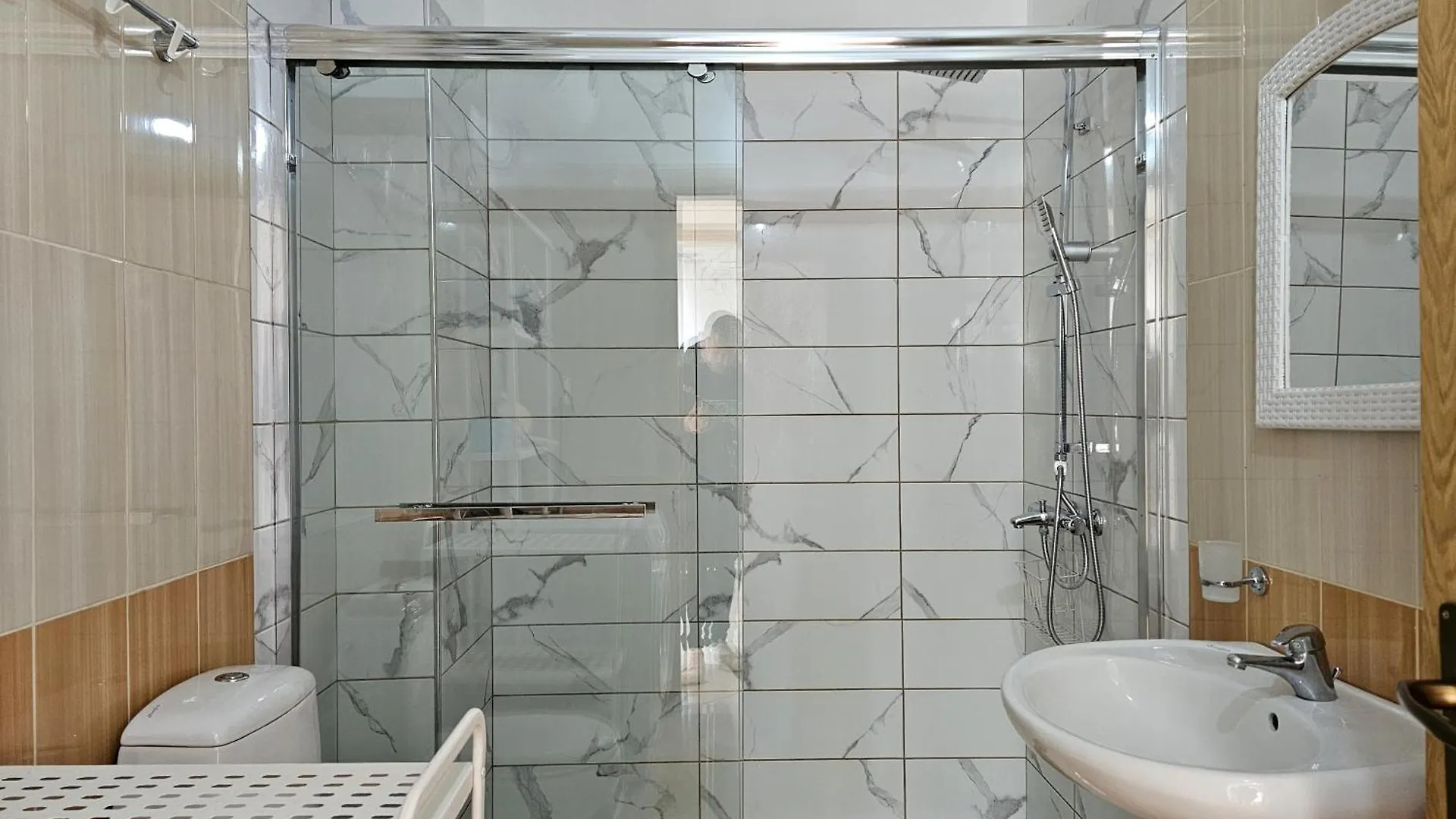 Svein Apartment Sarandë