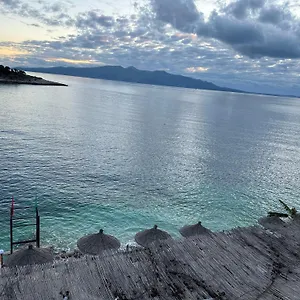  Hotel Xhefri 2