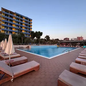 4* Szálloda Bahamas