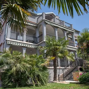 Dina Apartament Biograd Na Moru